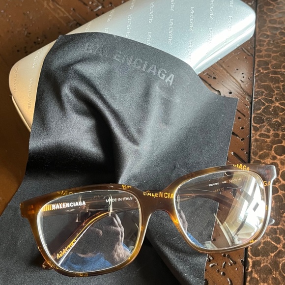 Balenciaga Havana Frames.  53 18 140. 008 Unisex. BB00780 - Picture 1 of 14